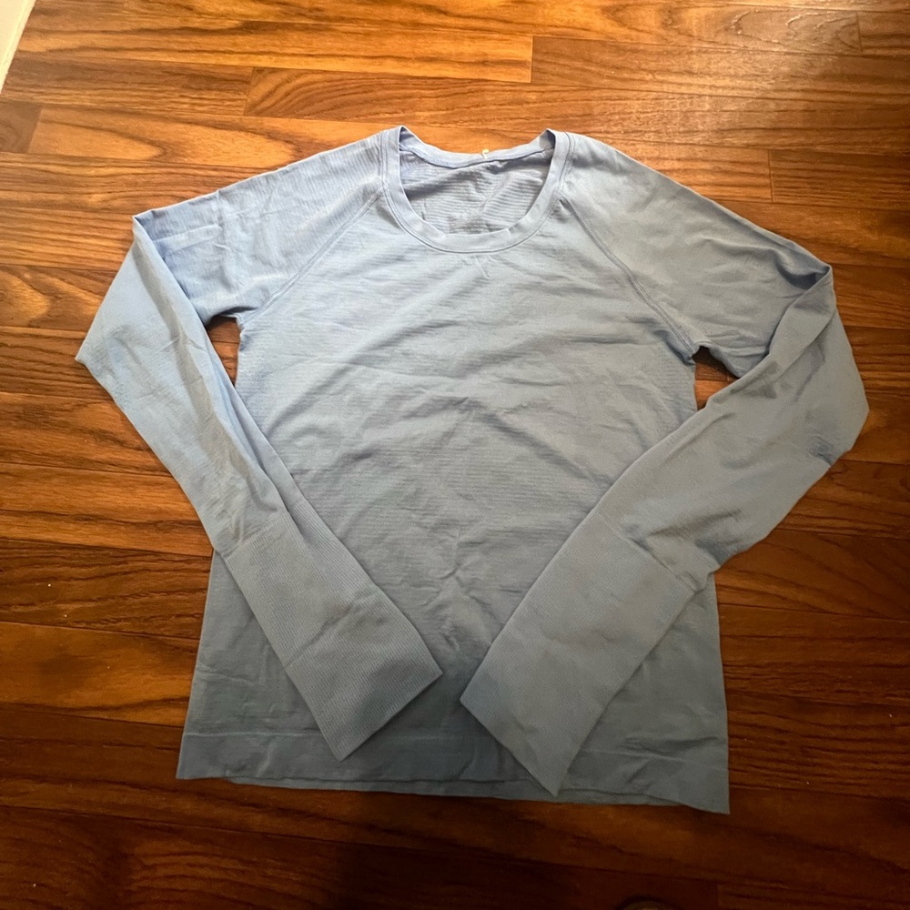 Lululemon Swiftly Tech Long-Sleeve Shirt 2.0
Waist Length